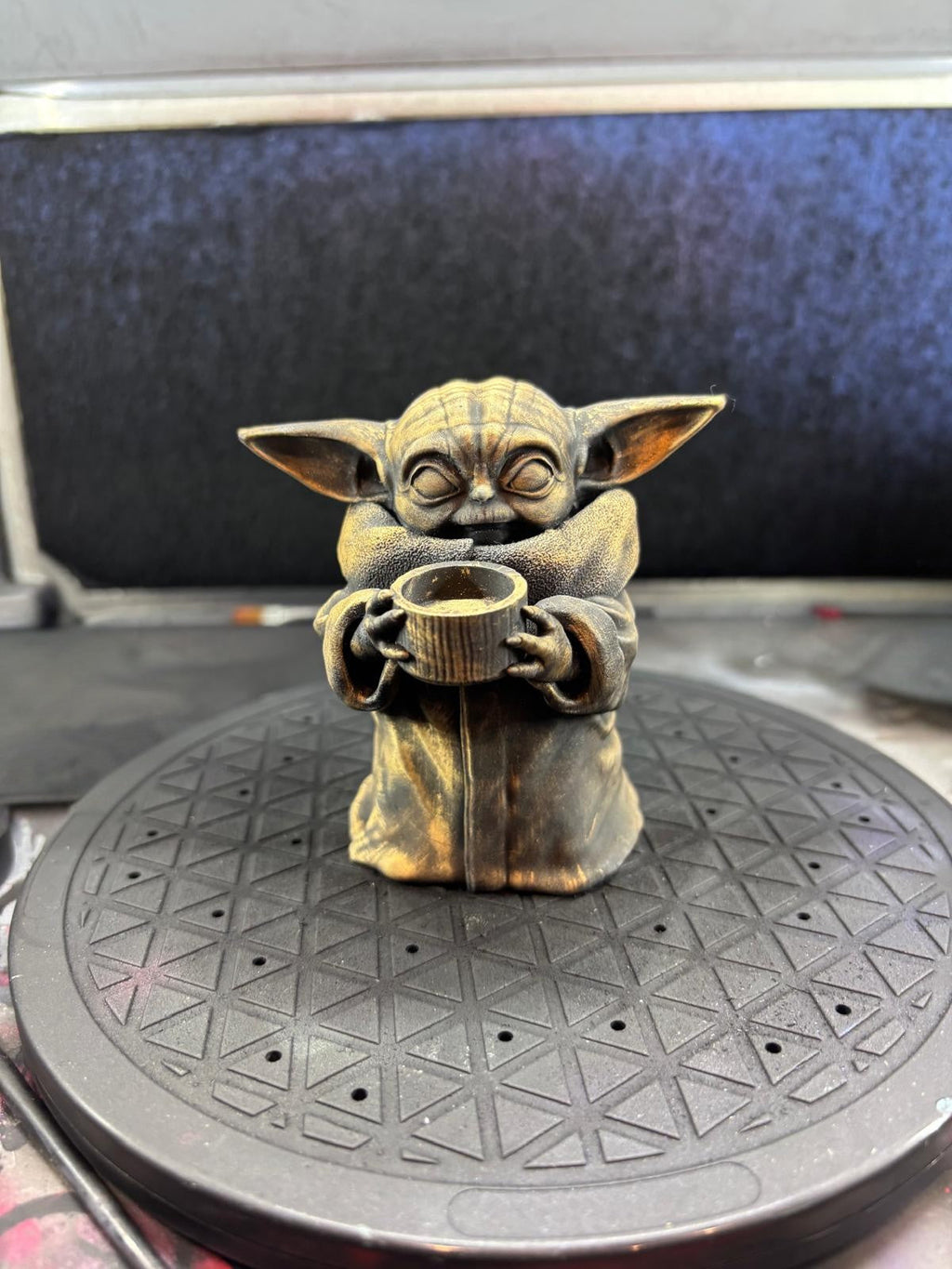 Grogu Baby Yoda Statue Mandalorian Resin Figure Star Wars Display Model 150mm