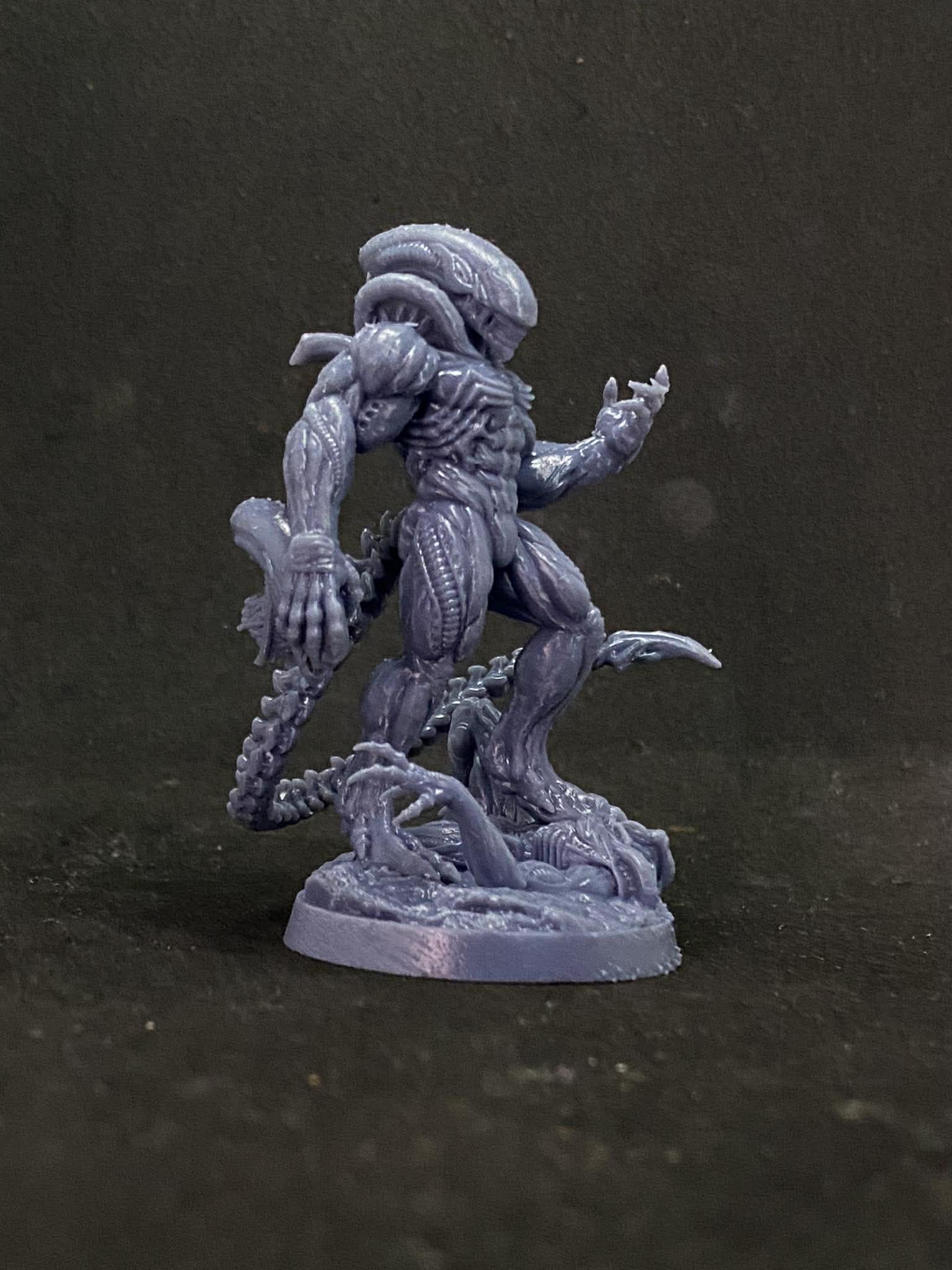 Alien Symbiote Xenomorph Miniature Papsikels Resin Figure