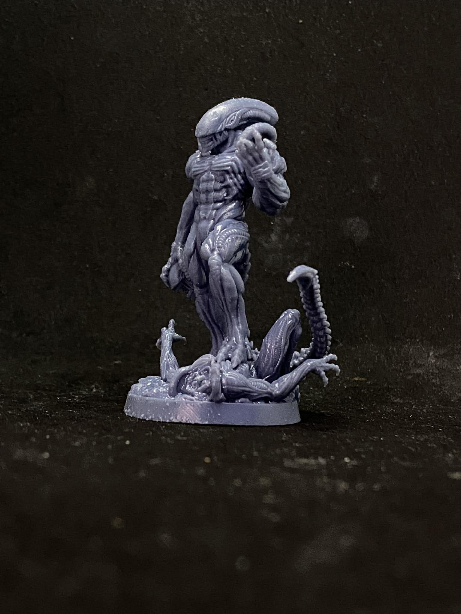 Alien Symbiote Xenomorph Miniature Papsikels Resin Figure