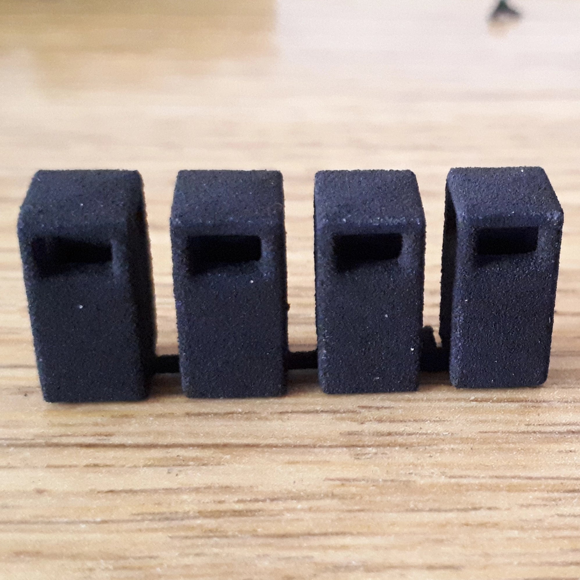 1:76th square bins (4)