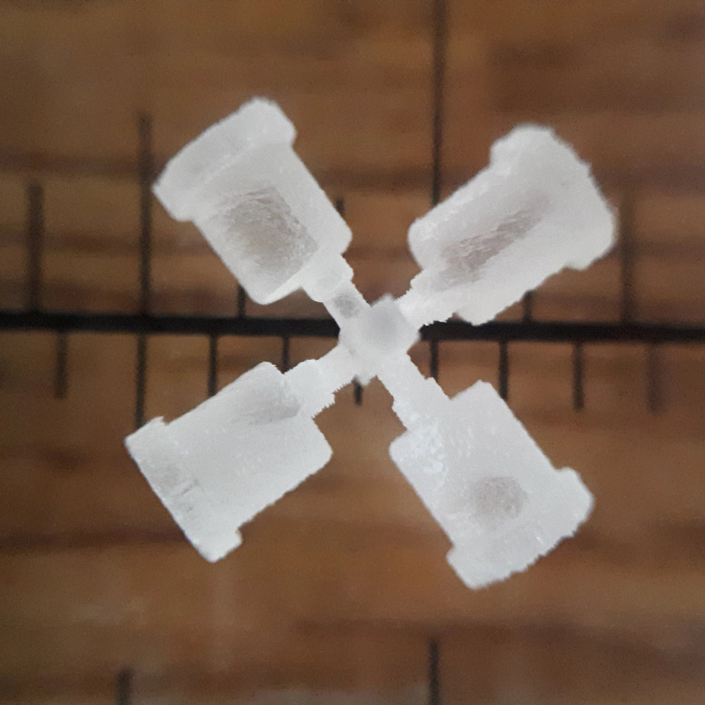 1:24th brake and clutch fluid reservoirs