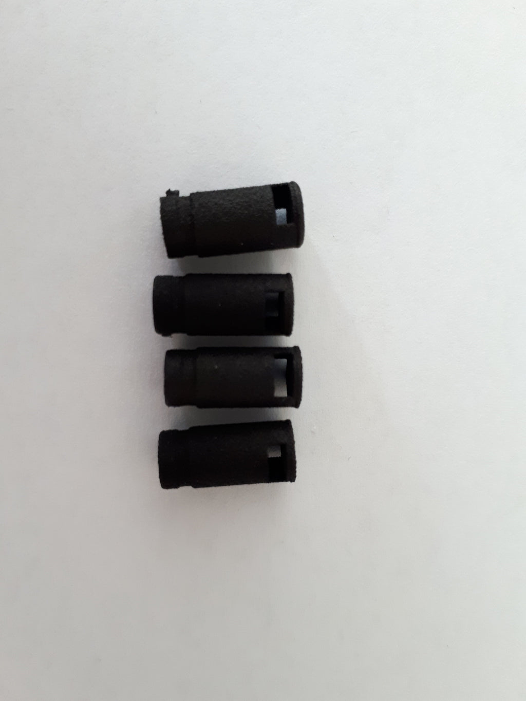 1:76th round litter bins