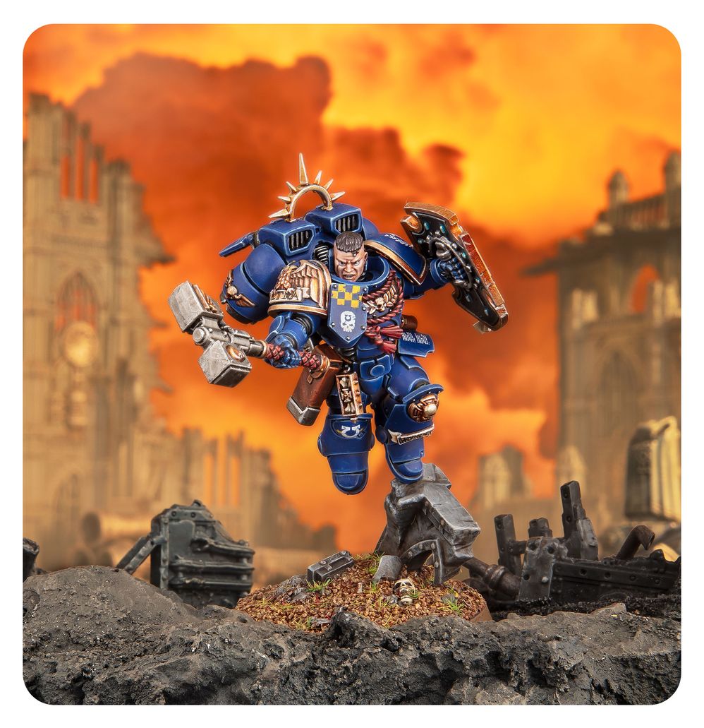 Space Marines: Captain with Jump Pack & Relic Shield