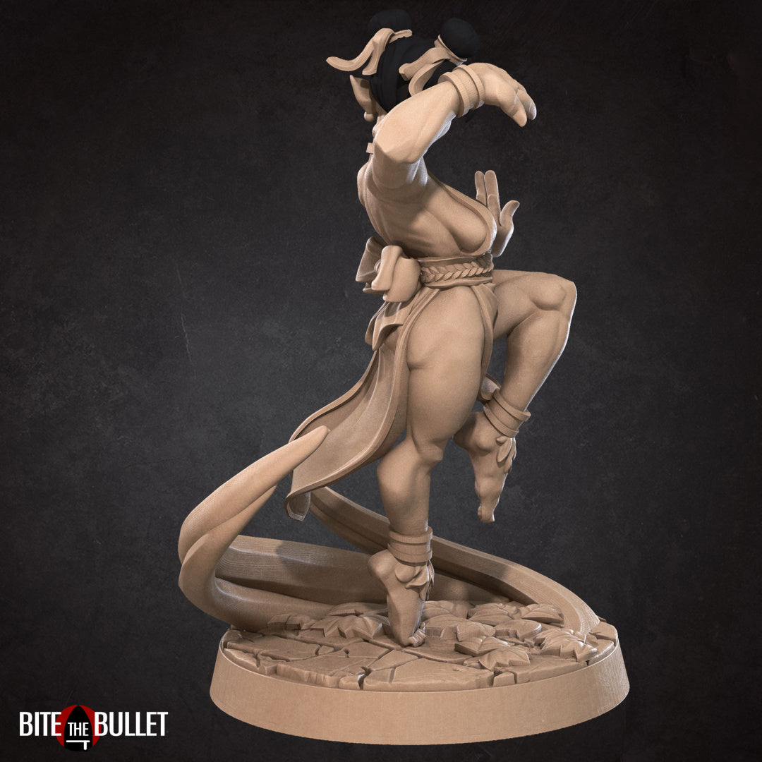 Arilie (Skimpy) | Halflings | Fantasy Miniature | Bite the Bullet