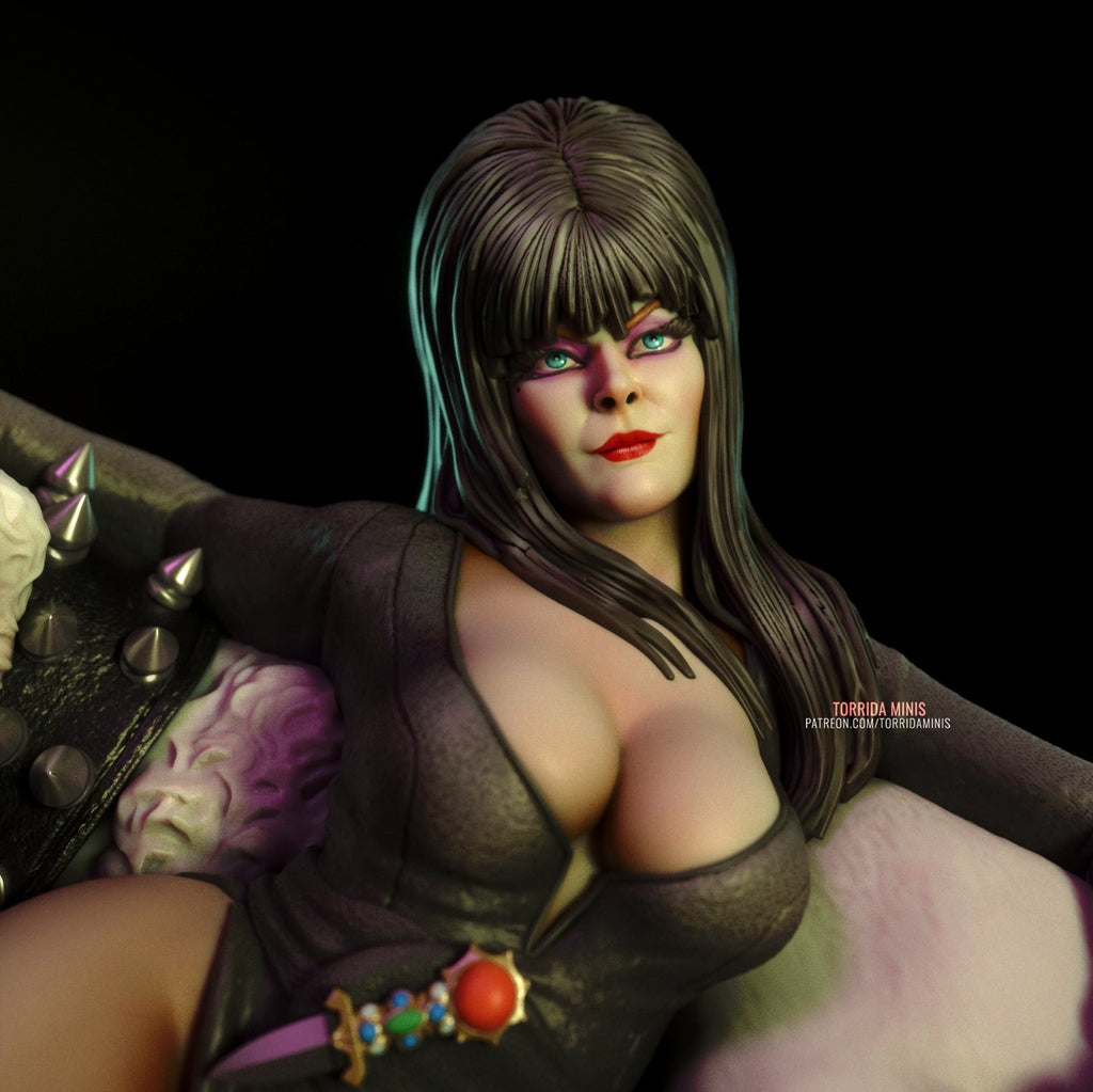 Elvira | Pin-Up Statue Fan Art Miniature Unpainted | Torrida Minis
