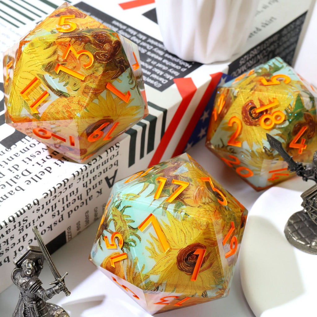 Solflowers Grace | 50mm D20 | Oversized Art Core Dice