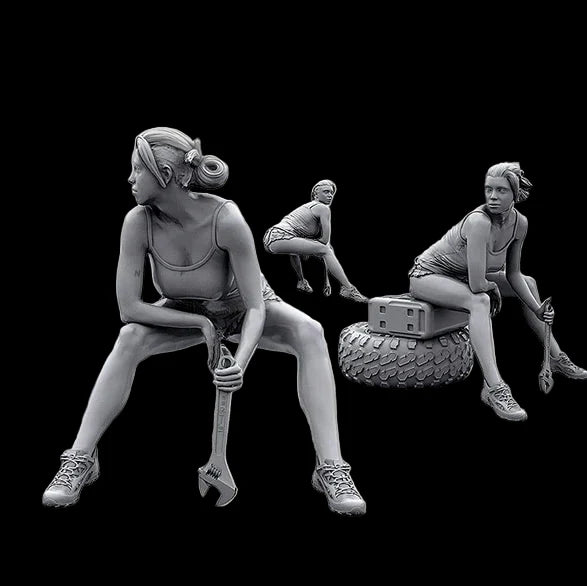 1/35 Female Vehicle Rider Resin Figure | Off-Road Mechanic