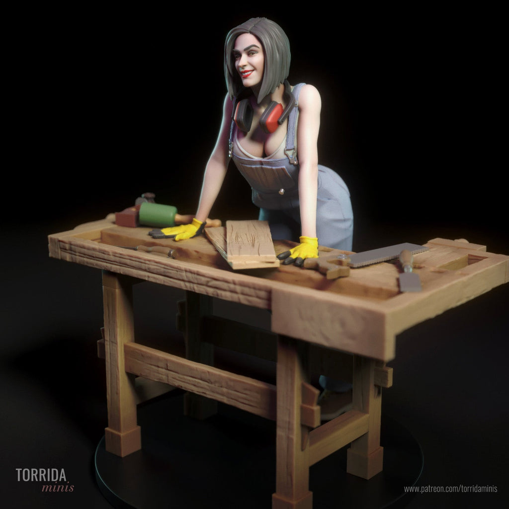 Kate | Pin-Up Statue Fan Art Miniature Unpainted | Torrida Minis