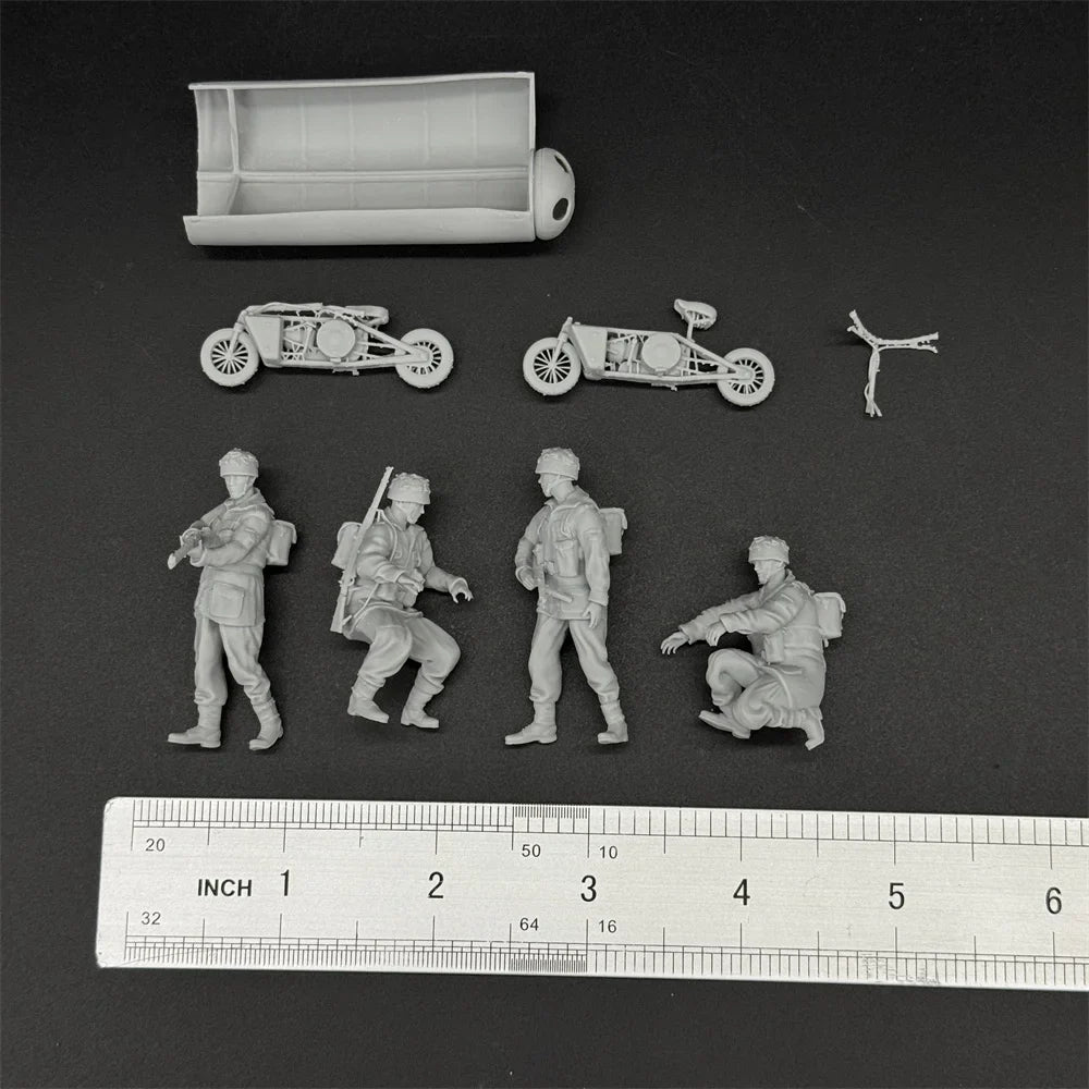 1/35 WWII British Paratrooper Figure Set | Welbike & CLE Canister Kit