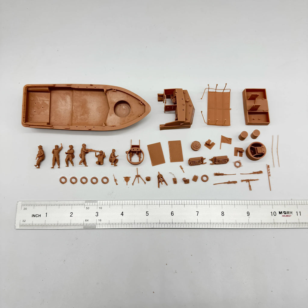 1/72 Scale US Navy PBR 31 Mk.II Patrol Boat & Crew Resin Model Kit (6 Figures) - Vietnam Riverine Warfare