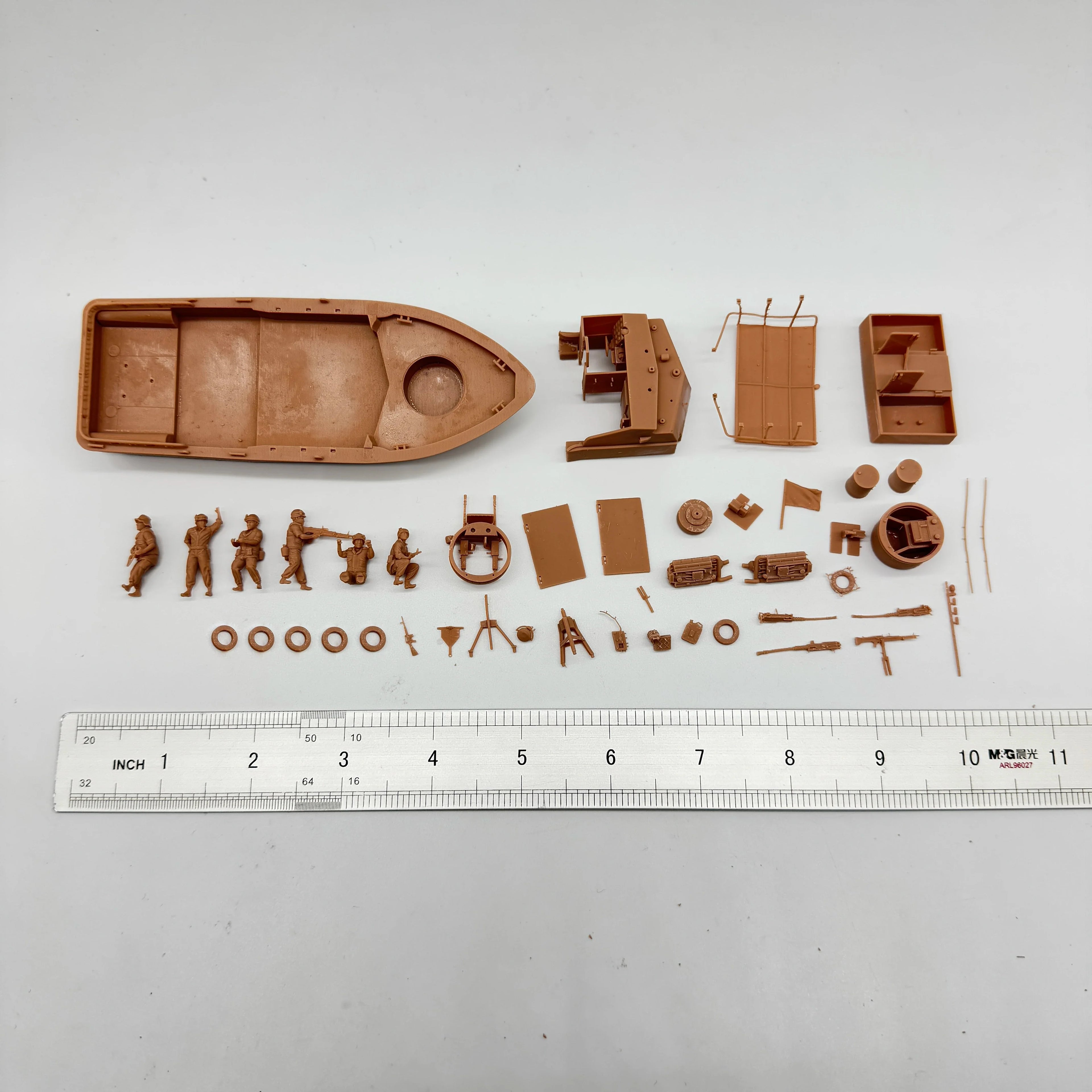 1/72 Scale US Navy PBR 31 Mk.II Patrol Boat & Crew Resin Model Kit (6 Figures) - Vietnam Riverine Warfare