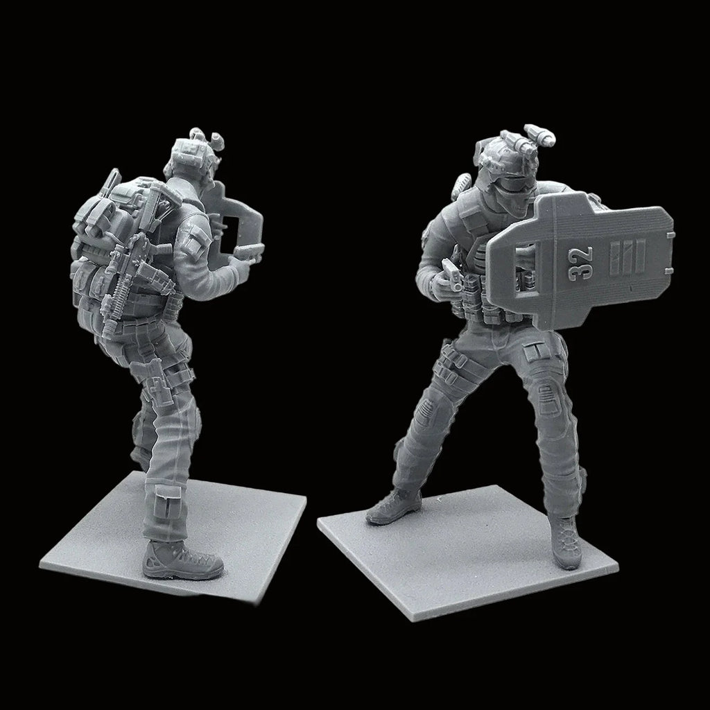 1/24 Scale (75mm) CQB Shield Breacher Resin Figure Kit - Tactical Entry Specialist Miniature