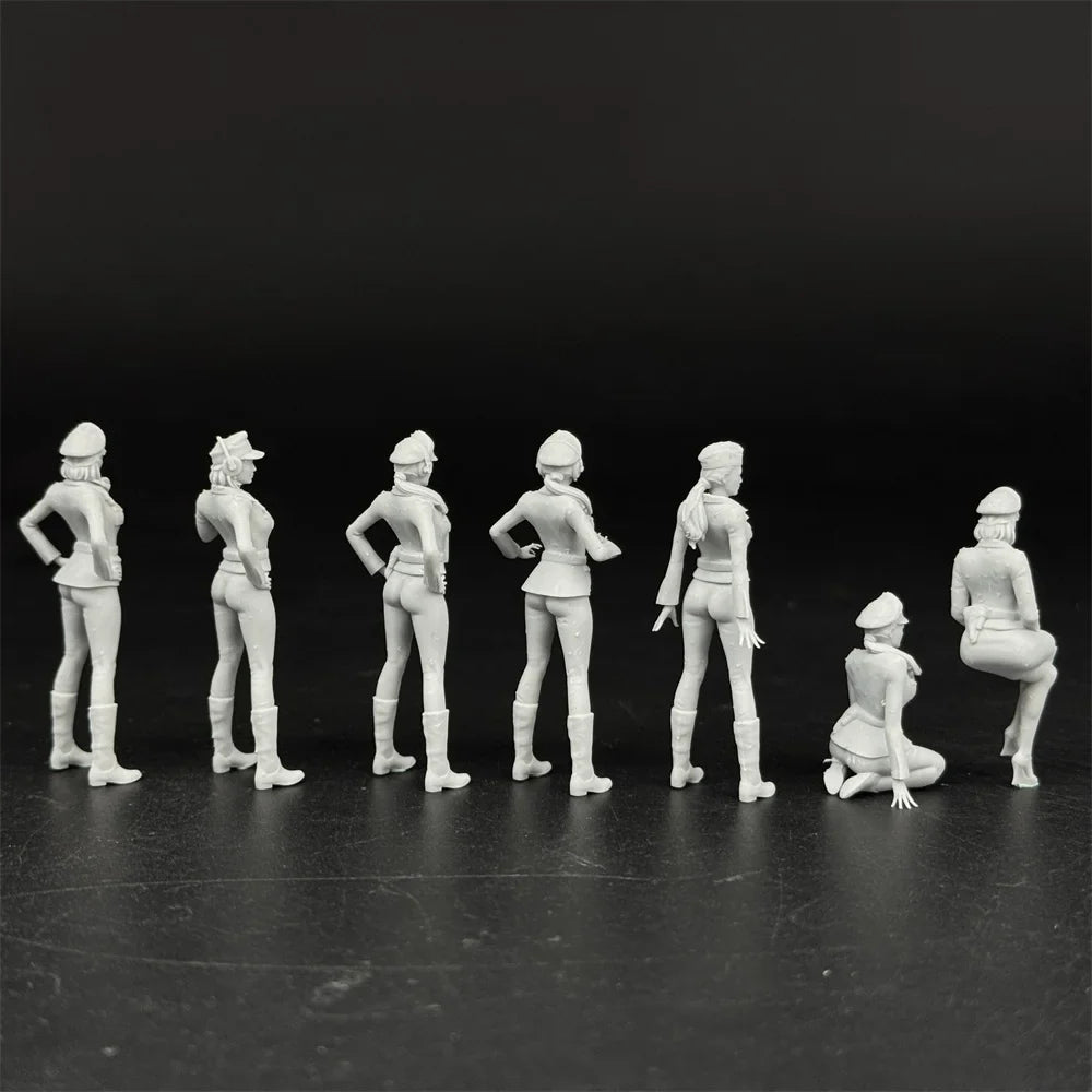 1/35 German Female Tank Crew (7 Fig) Resin Kit | Pin-Up Style Miniature