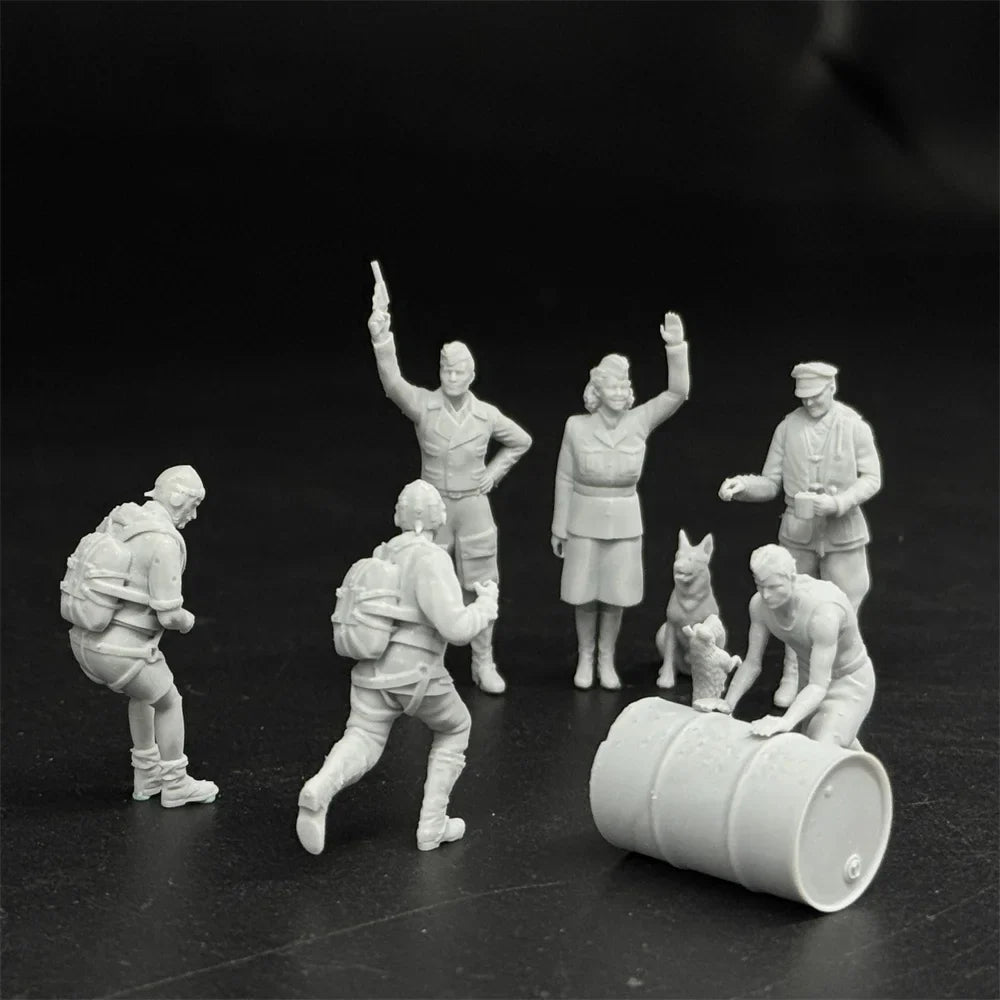 1/48 & 1/72 Scale WWII German Luftwaffe Pilots & Ground Crew Resin Figure Set (11 Figures) - Airfield Diorama
