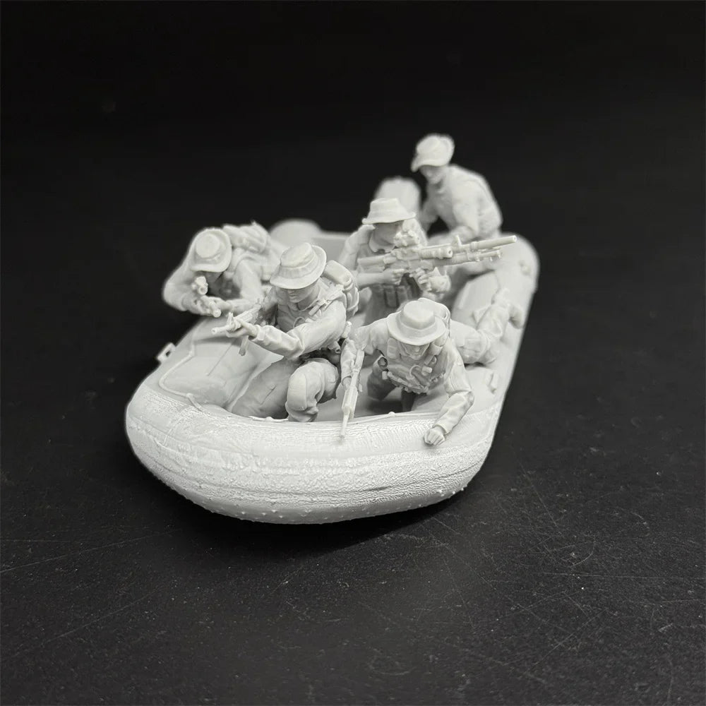 1/35 US Navy Seals (5 Fig) in ZODIAC Boat Resin Kit | Military Diorama