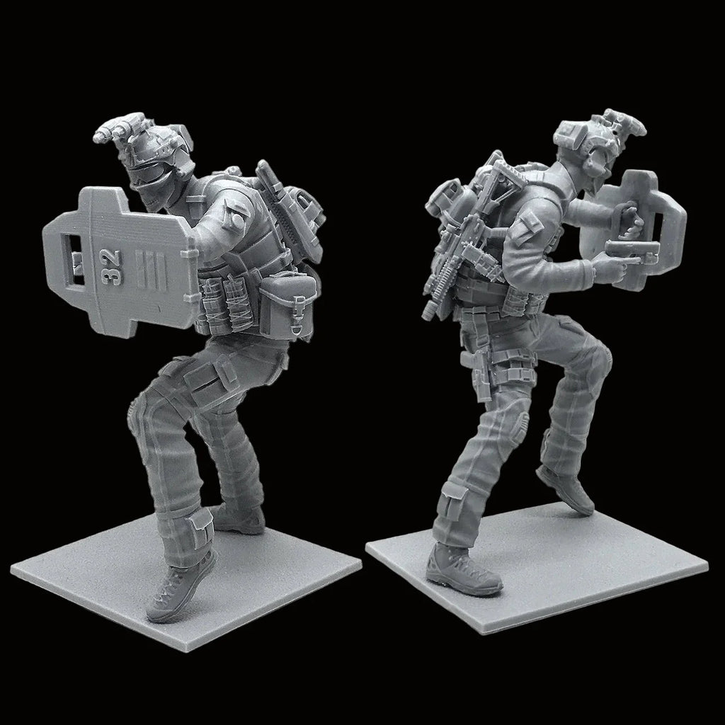 1/24 Scale (75mm) CQB Shield Breacher Resin Figure Kit - Tactical Entry Specialist Miniature