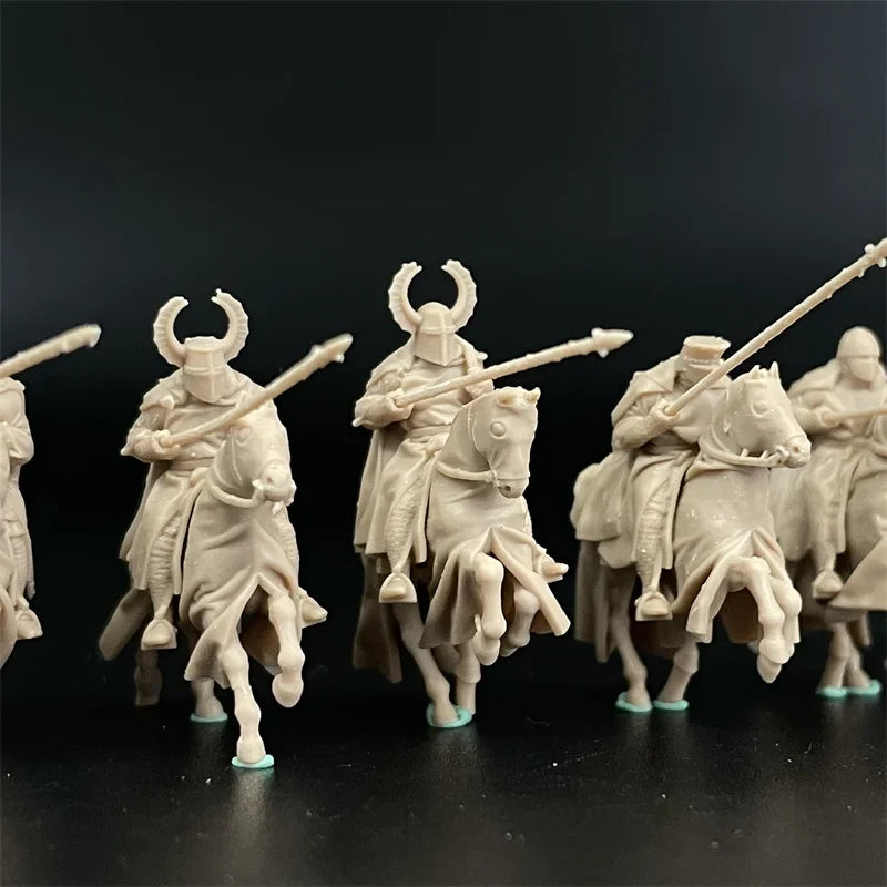 1/72 Scale Teutonic Order / Medieval Knight Cavalry & Crossbowman Resin Figure Set (23 Figures) - Battle of Tannenberg