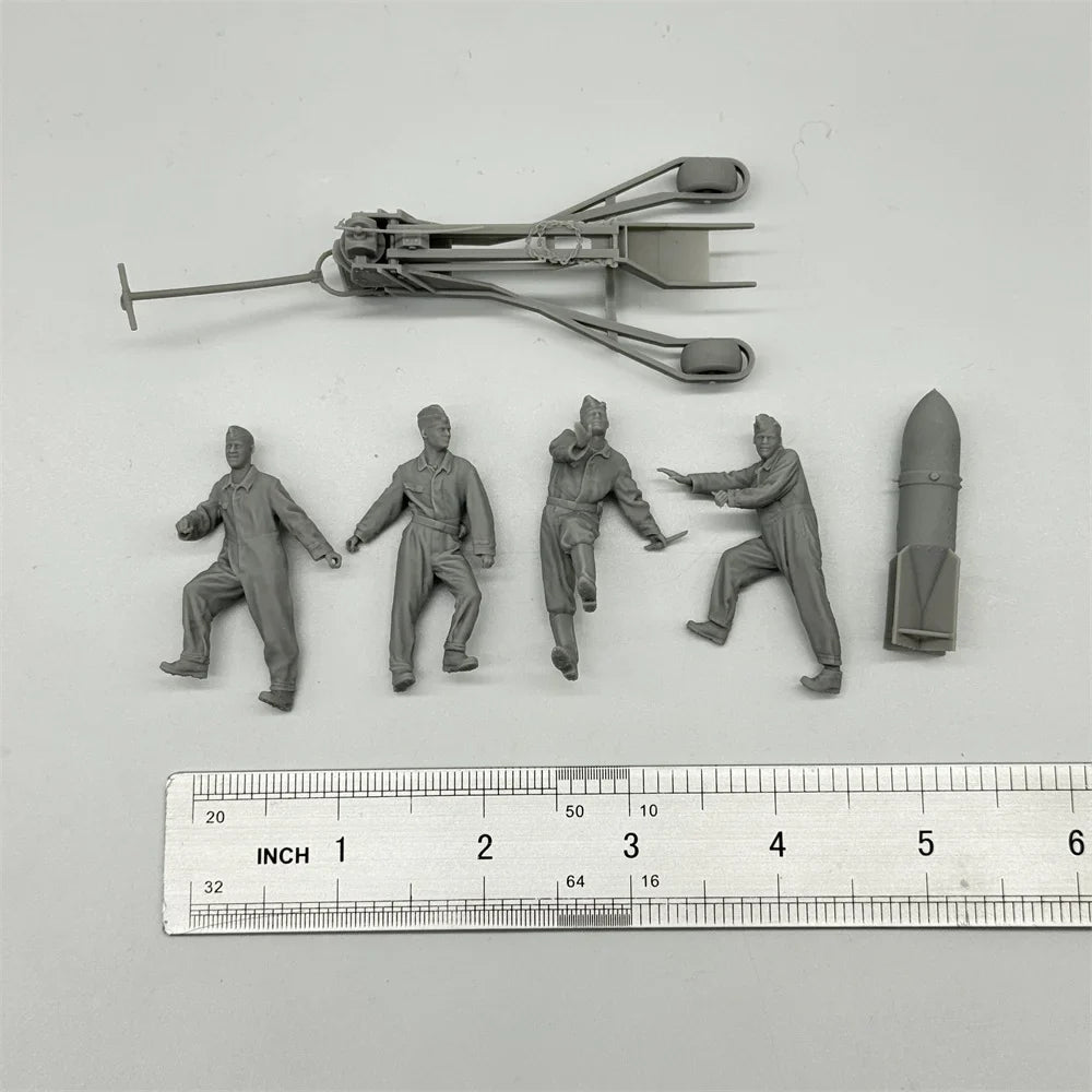 1/35 German Luftwaffe Ground Crew Resin Kit | Bomb Loading Scene (4 Fig)