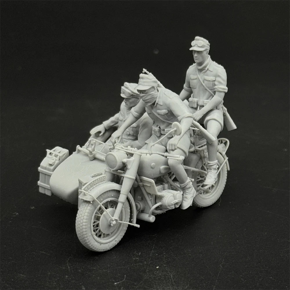 1/35 Scale WWII German Army Motorcycle Sidecar Crew