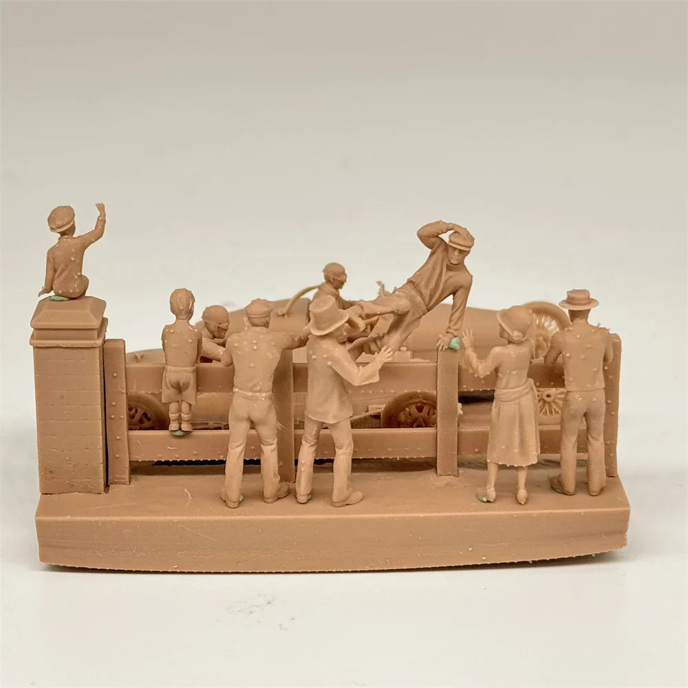 1/72 Scale Legendary 1900s Grand Prix Racing Incident Diorama Kit (Car & Spectators) - Early Auto History Miniature