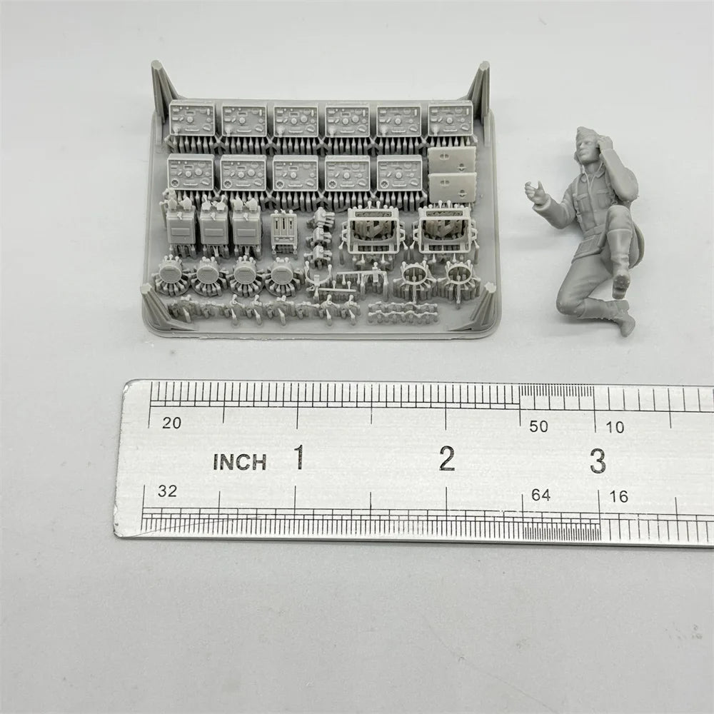 1/35 German Radio Equipment & Soldier Resin Kit | WW2 Communications