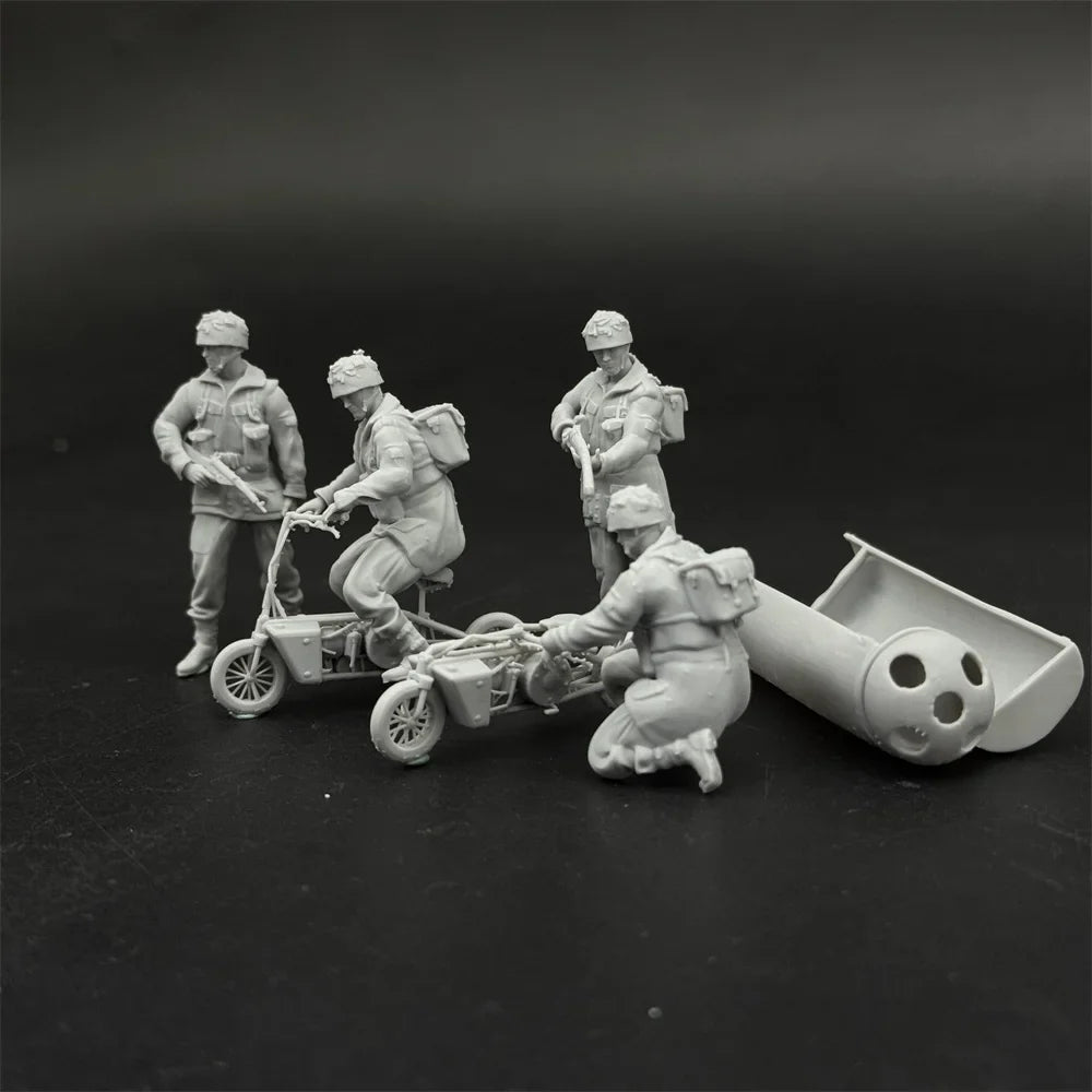 1/35 WWII British Paratrooper Figure Set | Welbike & CLE Canister Kit