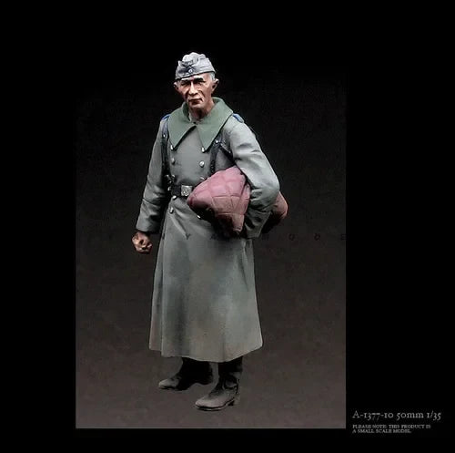 1/35 50mm Resin Soldier model kits figure colorless and self-assembled A-1377