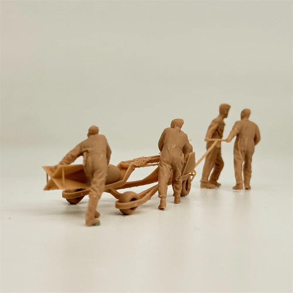 1/48 & 1/72 Scale WWII German Air Force Ground Crew Bomb Loading Team Resin Set (4 Figures) - Luftwaffe Diorama