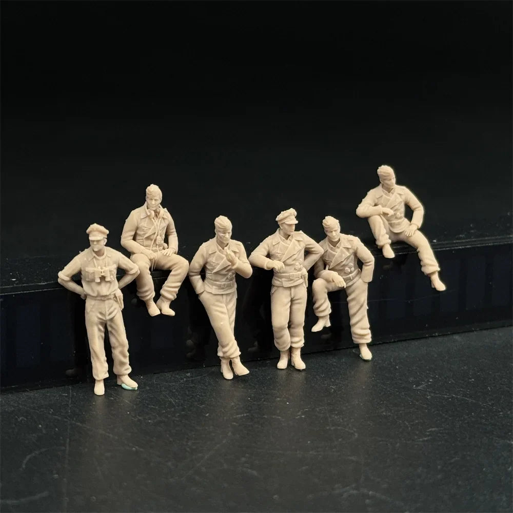 1/72 Scale WWII German Tank Crew & Officers Resin Figure Set (6 Figures) - Military Diorama
