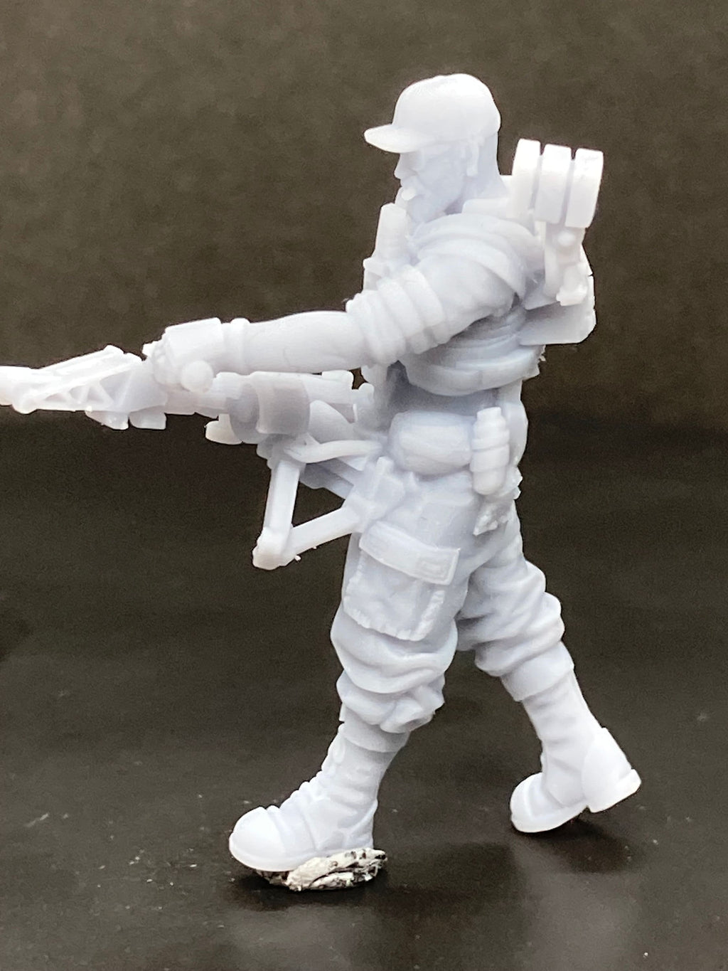 32mm Alien vs Human Colonial Marine Smart Gunner Sergio Miniature for RPG & TTRPG by Papsikels