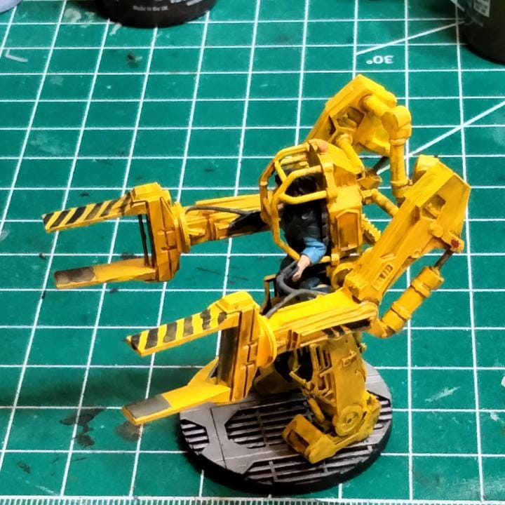 Aliens vs Humans: Papz Industries Power Suit - Lannie Powerloader Resin Miniature for TTRPG Gaming