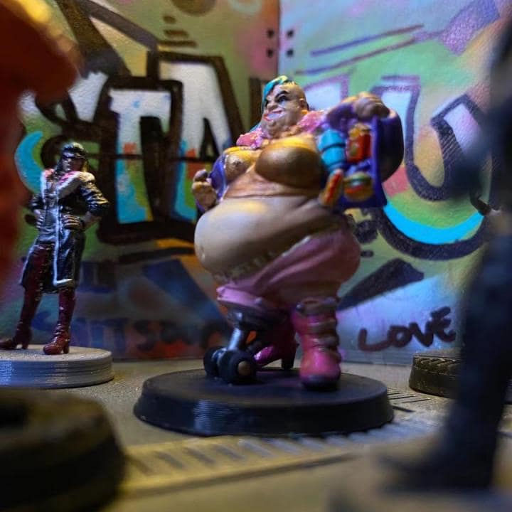 Cyberpunk Batchoy Gang Smuggler Nadja Monterevalo 32mm Miniature Figure for RPG and TTRPG Gaming