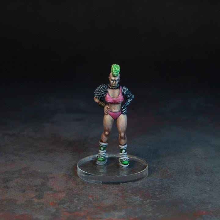 Supah Friends Gang Street Punk Rosana Rozes - 32mm Resin Fantasy Tabletop Miniature by Papsikels