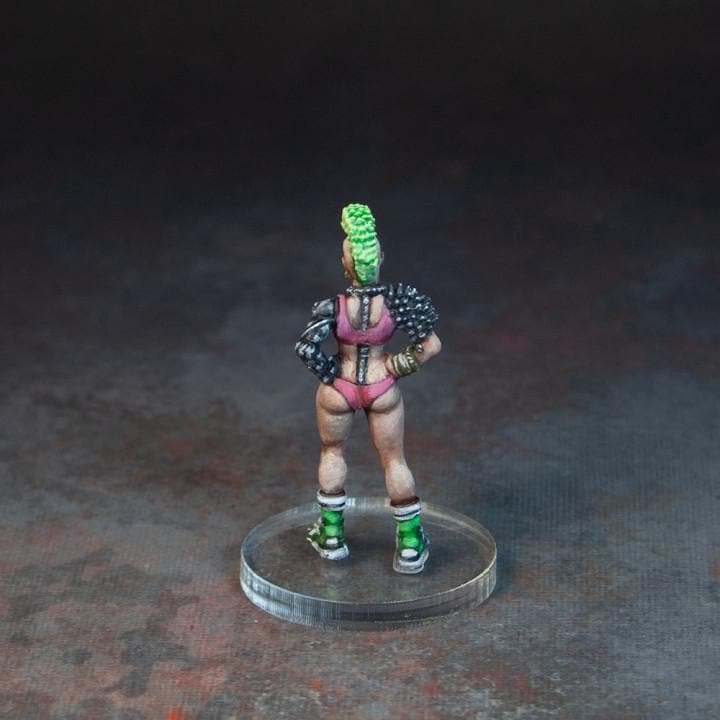 Supah Friends Gang Street Punk Rosana Rozes - 32mm Resin Fantasy Tabletop Miniature by Papsikels