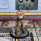 Sci-Fi Alien vs Human Space Crew Miniature - 28mm/32mm Grechen Figure for Tabletop RPG