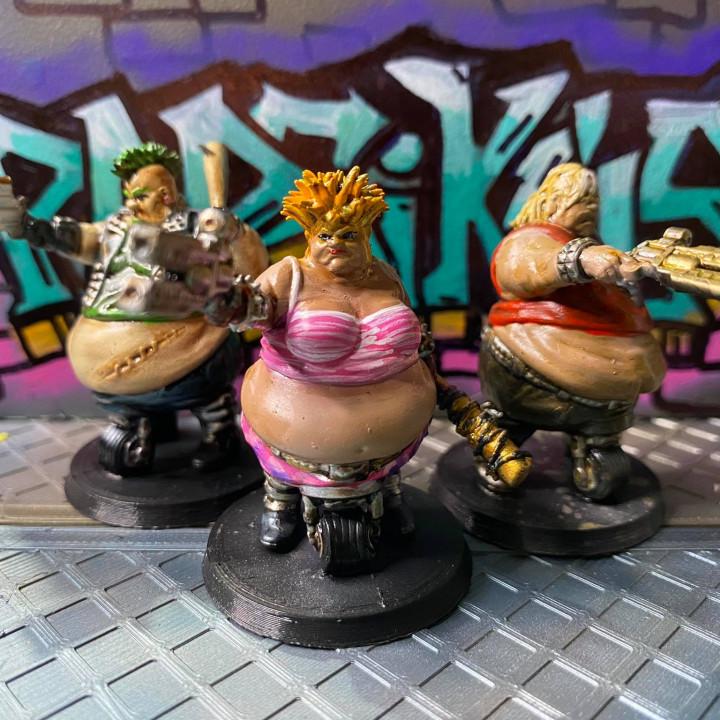 Cyberpunk Batchoy Gang Member Rika Paralejo 32mm Miniature for RPG & TTRPG Games