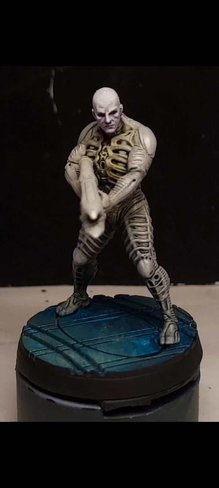 Omega Spacers: 32mm Resin Miniatures for Tabletop RPG - Papsikels Alien vs Human Figurines