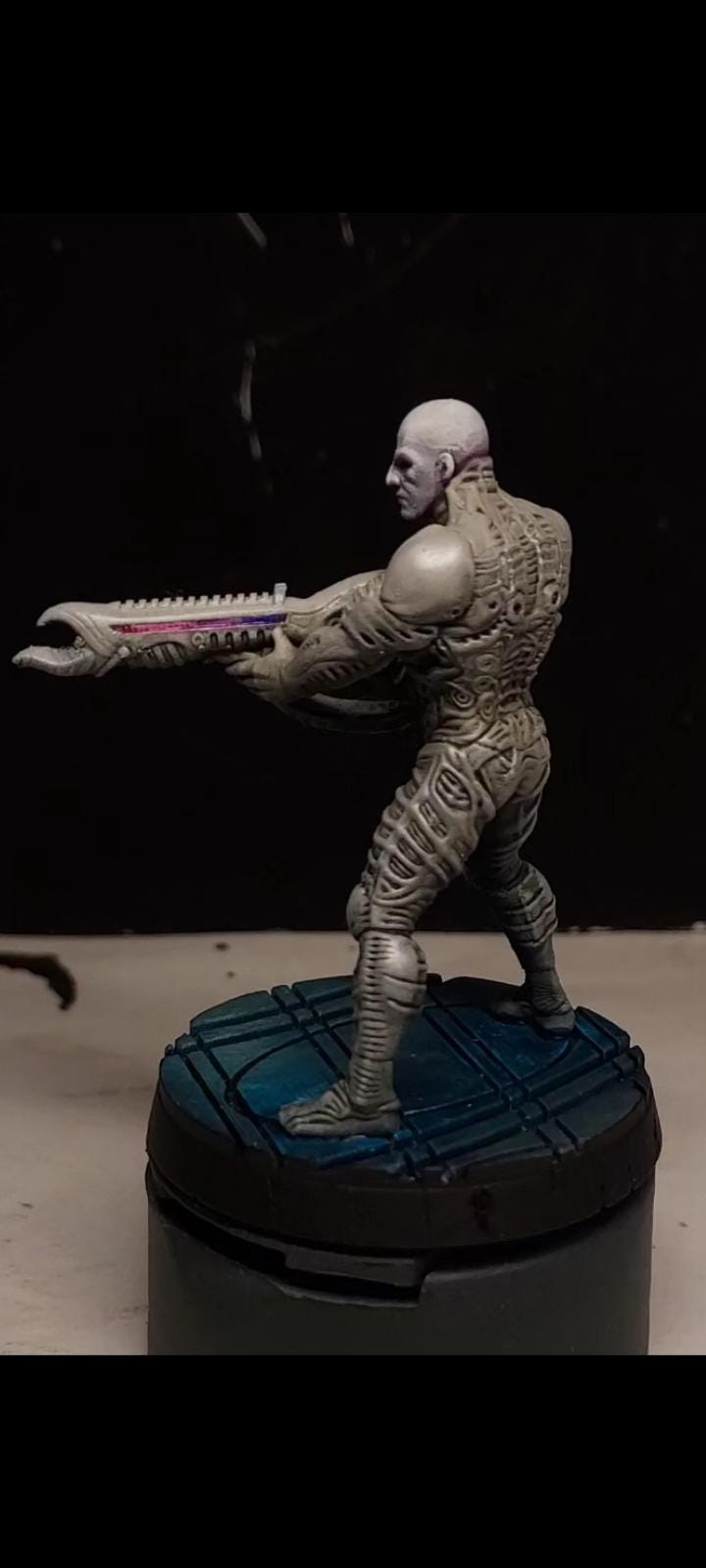 Omega Spacers: 32mm Resin Miniatures for Tabletop RPG - Papsikels Alien vs Human Figurines