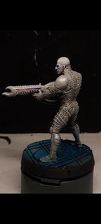 Omega Spacers: 32mm Resin Miniatures for Tabletop RPG - Papsikels Alien vs Human Figurines