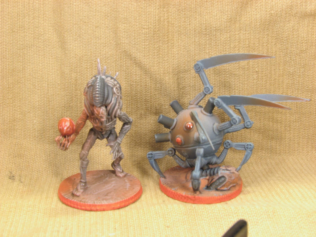 Omega Yerivaan Offspring Keeper Miniature - Papsikels Alien RPG, 32mm TTRPG Gaming